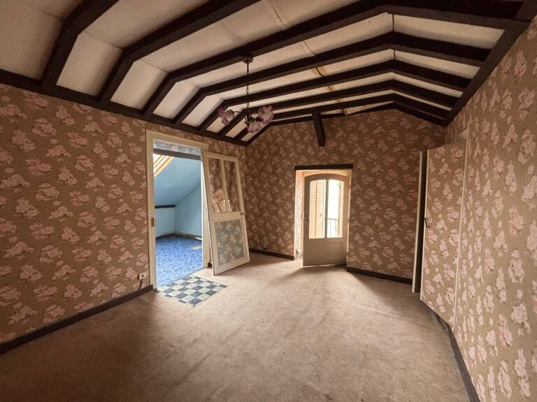 Maison à vendre 3 pièces LA GUERCHE SUR L'AUBOIS (18) — photo 1