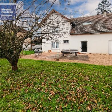 Maison 5 pièces 215000 €