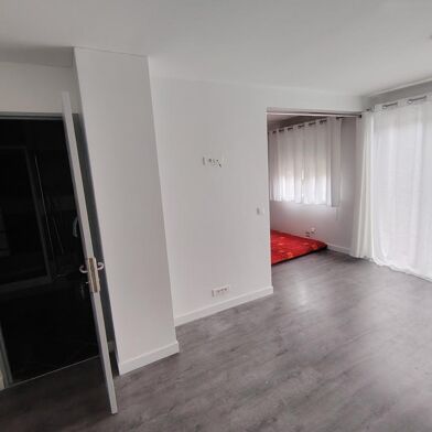 Appartement 1 pièces 920 €