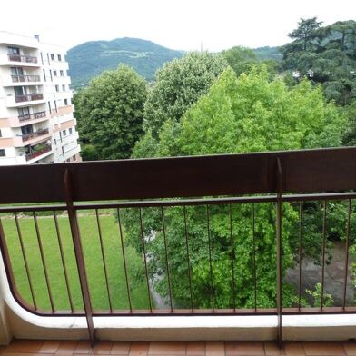 Appartement 3 pièces 850 €