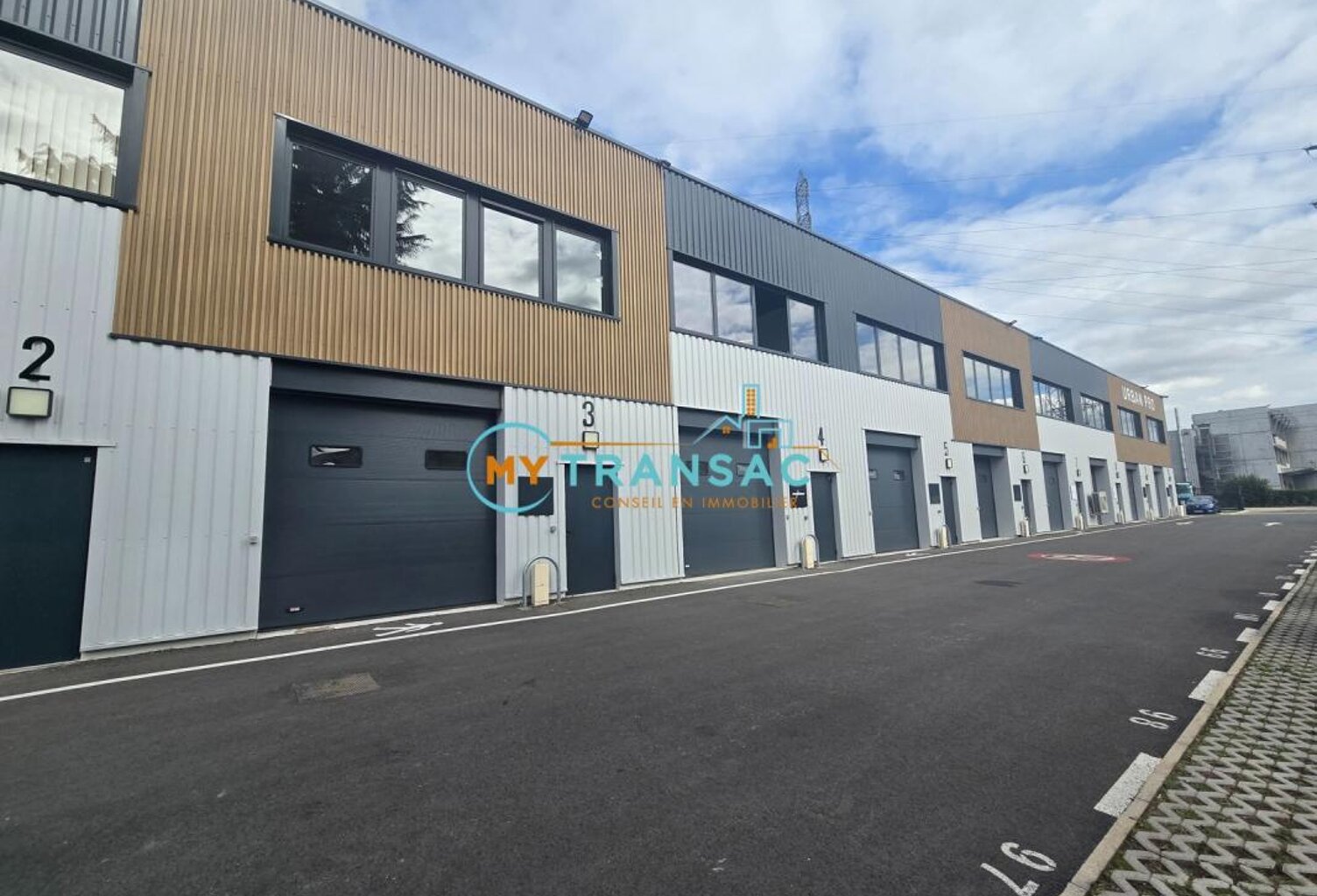 MY TRANSAC vous propose à la location plusieurs cellules d'activités à partir de 146 m² sur la commune de Neuilly-Plaisance — photo 1