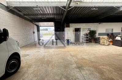 ENTREPOT BUREAUX 350 M² A VENDRE VAUX-LE-PENIL — photo du bien