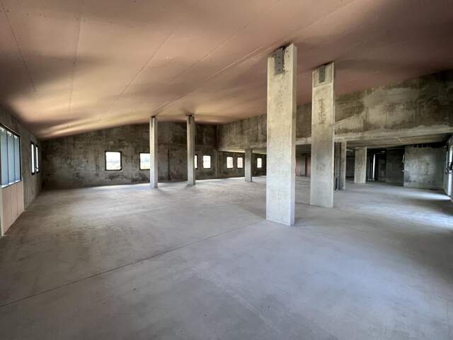 BUREAU DE 414m² — photo du bien