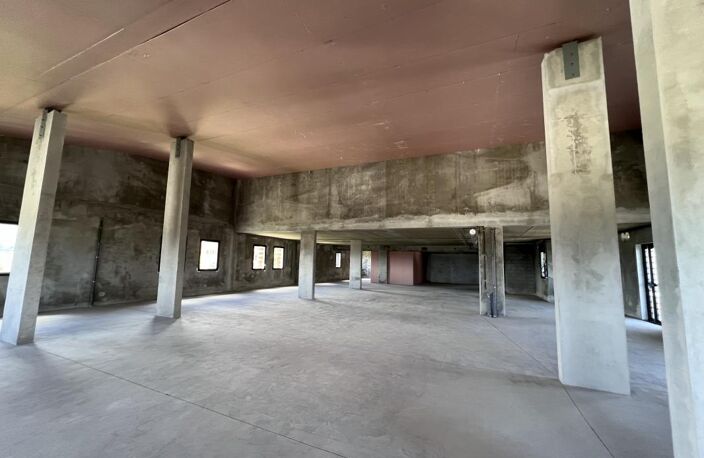 BUREAU DE 414m² — photo 2