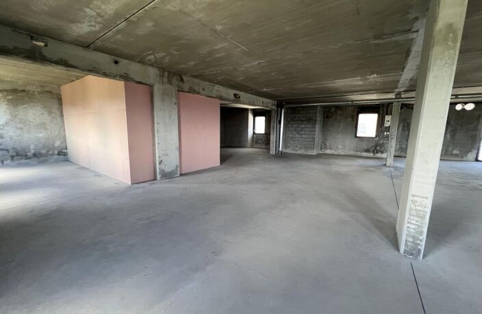 BUREAU DE 414m² — photo 3