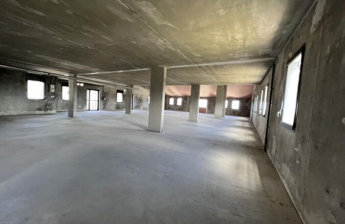 BUREAU DE 414m² — photo 4