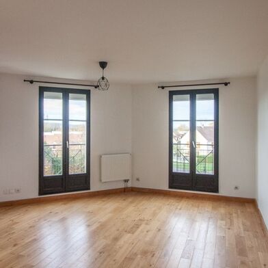 Appartement 2 pièces 866 €