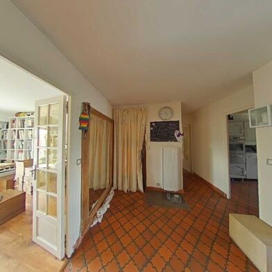 Appartement 6 pièces 179000 €