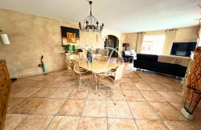 Maison 4 faces - Saint Jean Lasseille  - 5 pièces - 140 m2 — photo 4