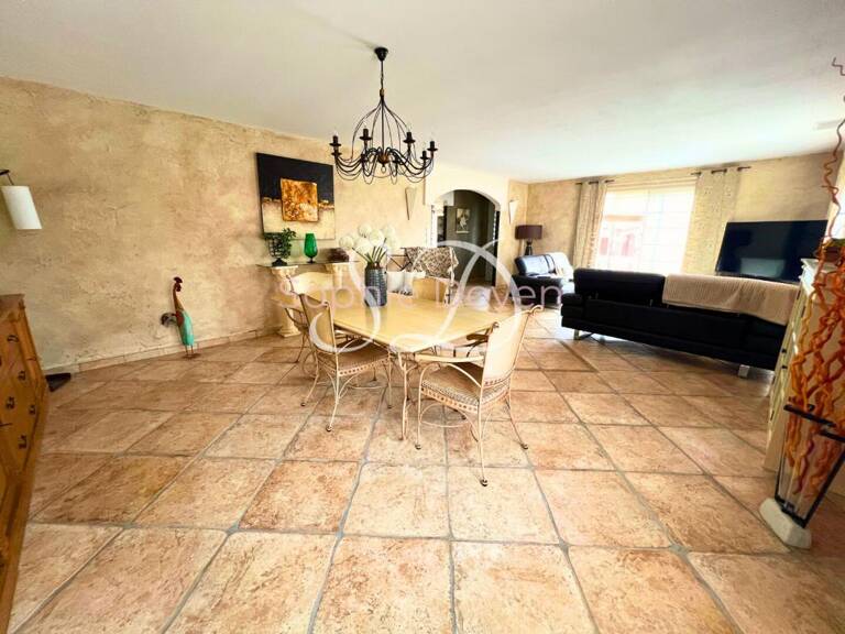 Maison 4 faces - Saint Jean Lasseille  - 5 pièces - 140 m2 — photo 1