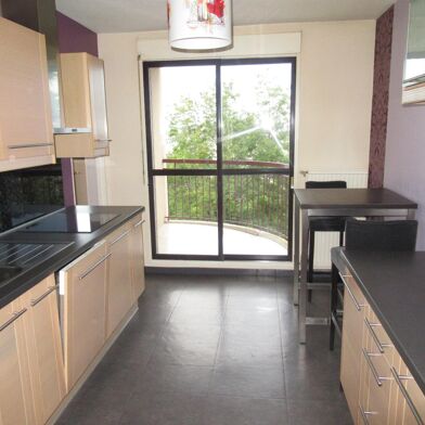 Appartement 3 pièces 700 €