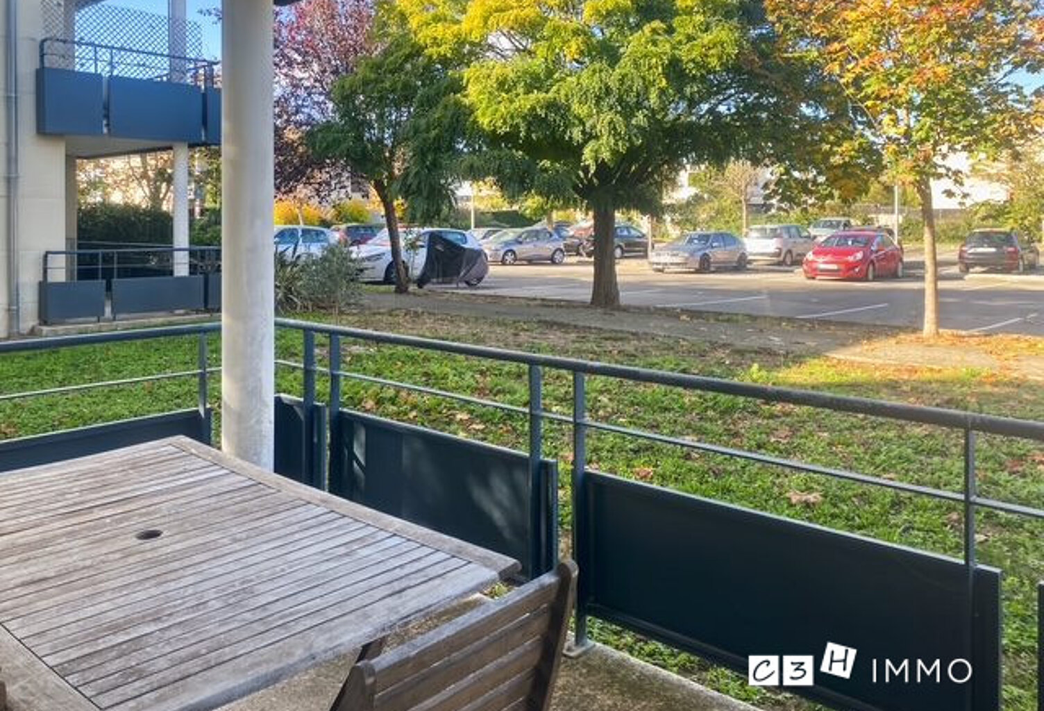 T2 dans résidence avec piscine — photo 1