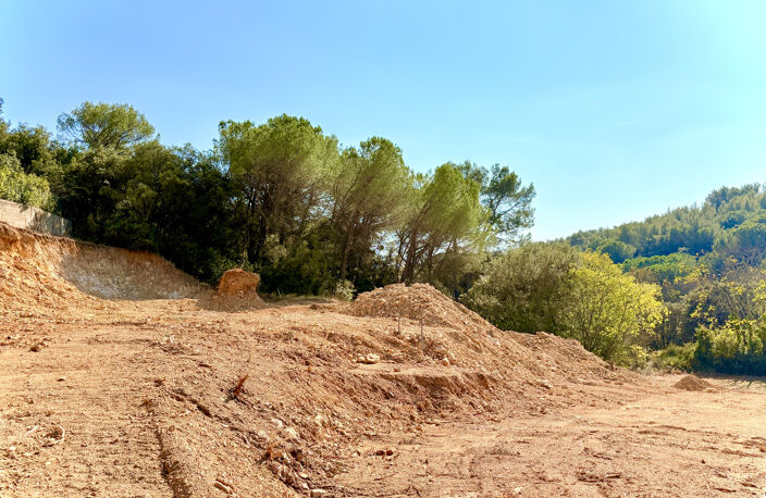 terrain 2150 m2 - position dominante - vue collines — photo 3