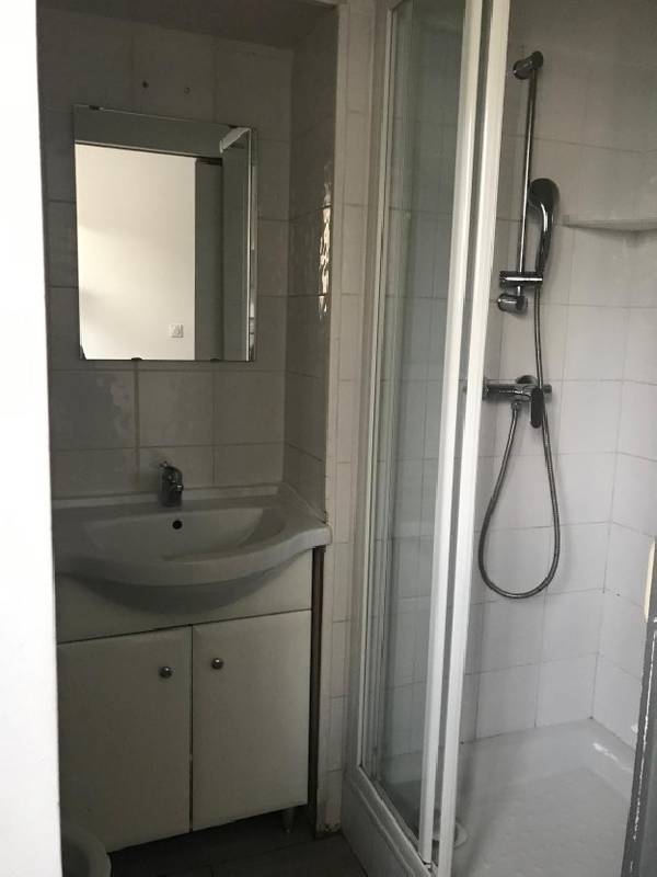 Photo Location Studio 16 m² à Vaulx-en-Velin 550 ¤ CC /mois image 3/3