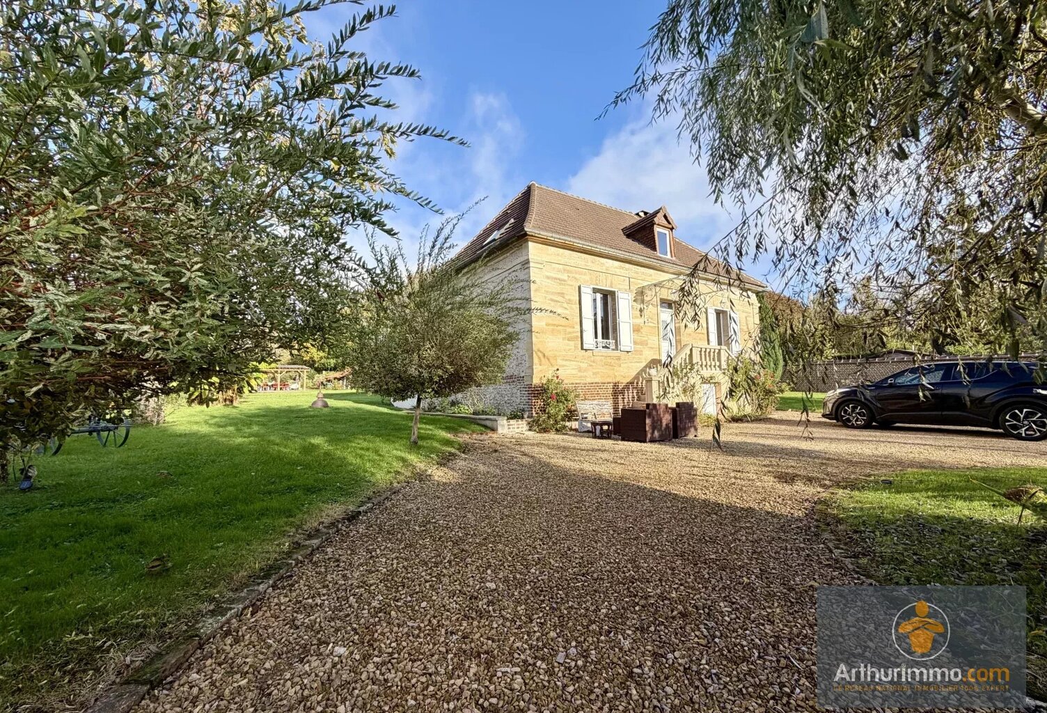 Maison de charme rénovée avec dépendance et piscine – Pouilly (60) — photo 1
