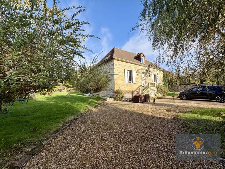 Maison de charme rénovée avec dépendance et piscine – Pouilly (60) — photo 1