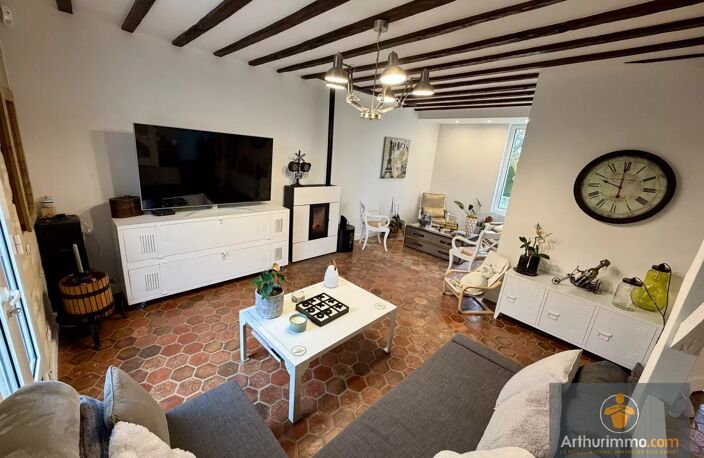Maison de charme rénovée avec dépendance et piscine – Pouilly (60) — photo 2