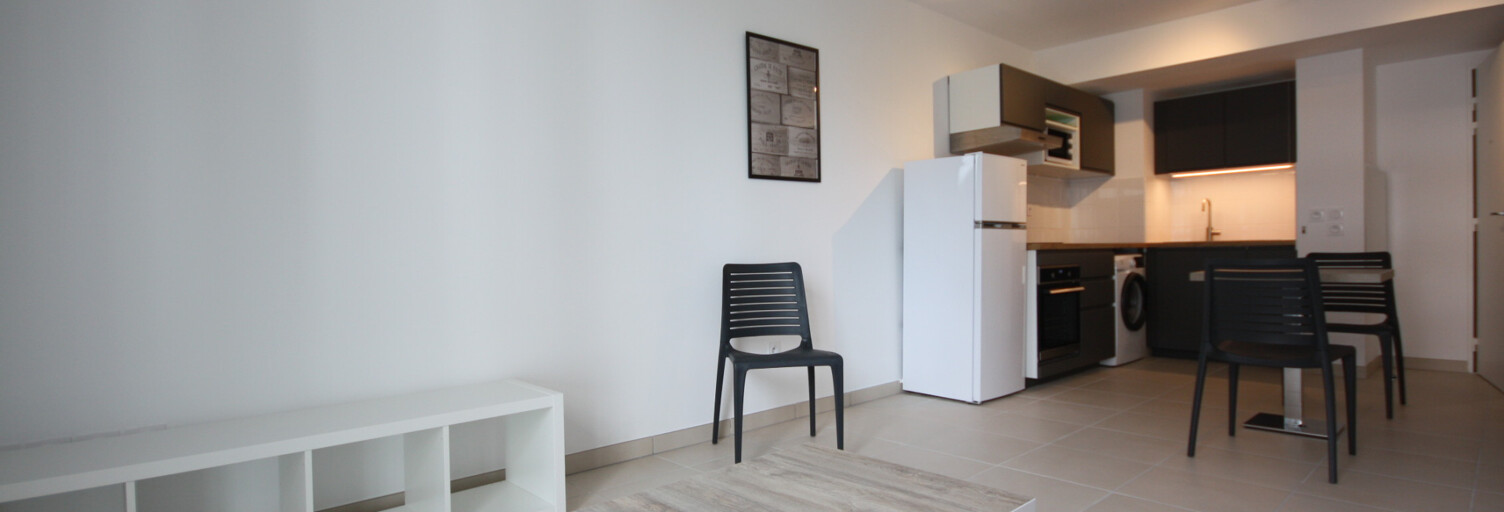Appartement 2 Pièces 47 m² à louer à Marseille 2 (13002)