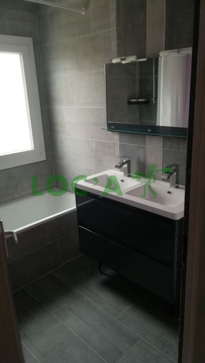 Photo Location T3 76 m² à Genlis 701 ¤ CC /mois image 3/3