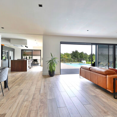 Maison 8 pièces 1330000 €