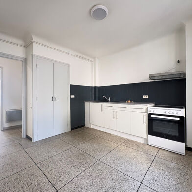 Appartement 3 pièces 715 €