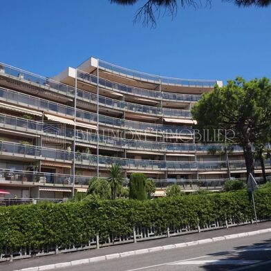 Appartement 3 pièces 1605 €