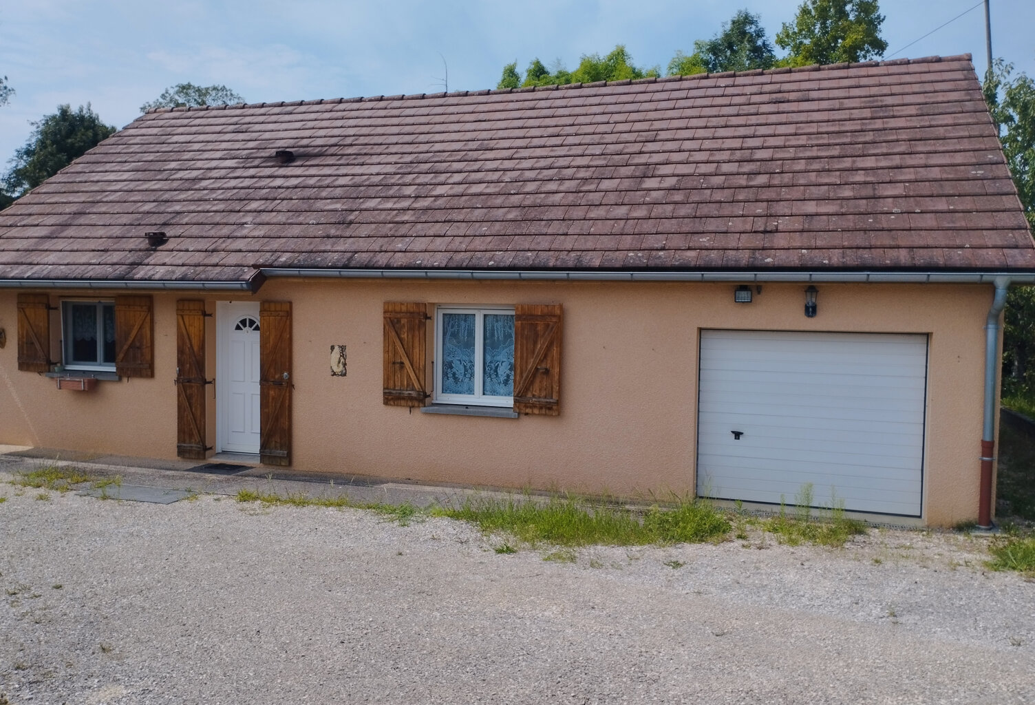 Maison de plain-pied à Bletterans, proche des commerces ! — photo 1