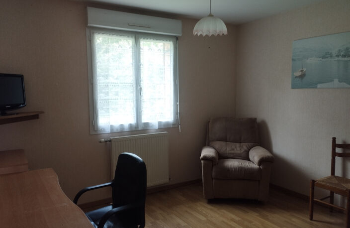 Maison de plain-pied à Bletterans, proche des commerces ! — photo 5