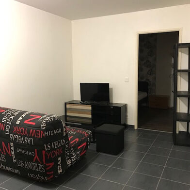 Appartement 2 pièces 865 €