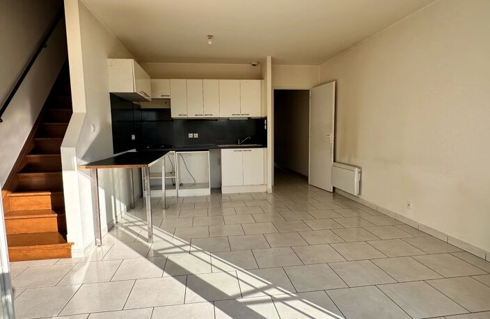 Maison jumelée IZEURE — photo 2