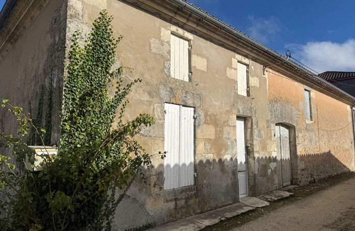 ENSEMBLE DE DEUX BÂTIMENTS EN PIERRE SUR TERRAIN DE 6610M2 — photo 4