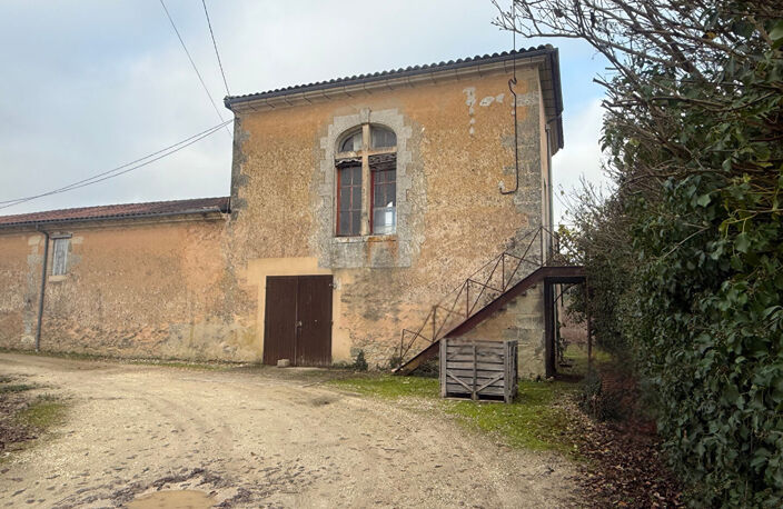 ENSEMBLE DE DEUX BÂTIMENTS EN PIERRE SUR TERRAIN DE 6610M2 — photo 5