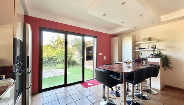 Villa / Maison 6 pièces  à vendre Cuers 83390