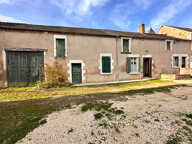 Maison avec dépendances — photo 3