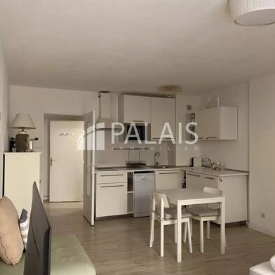 Appartement 1 pièces 275000 €