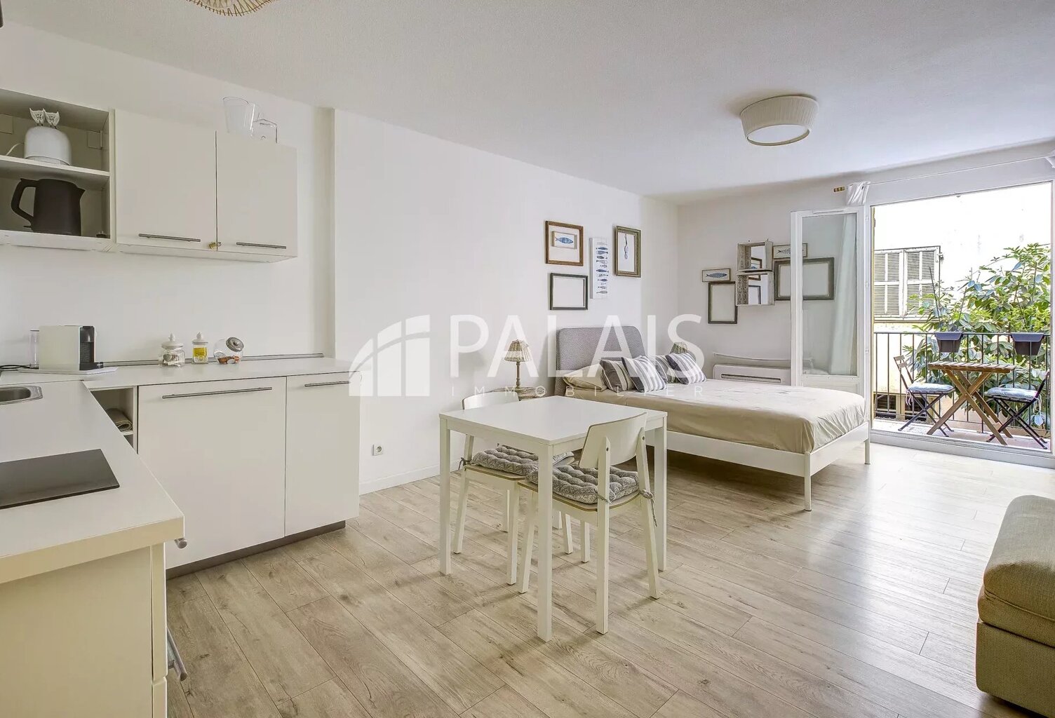 Studio  balcon et ascenseur Vieux Nice — photo 1