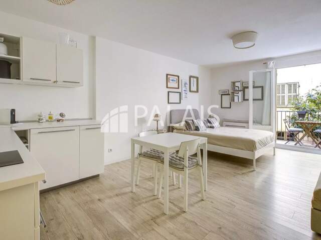 Studio  balcon et ascenseur Vieux Nice — photo du bien