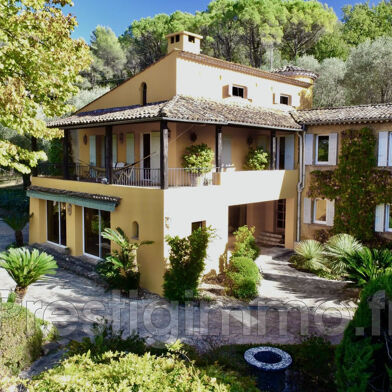 Maison 6 pièces 5800 €