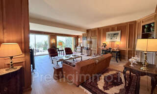 Maison 6 Pièces 295 m² à louer à Grasse (06130)