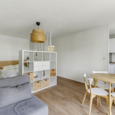 Appartement 1 pièces 720 €