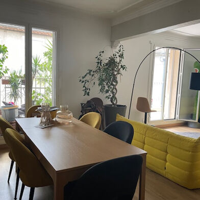 Appartement 3 pièces 257250 €
