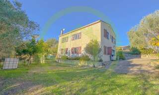 Maison 7 Pièces 153 m² à vendre à Saint-Paul-en-Forêt (83440)