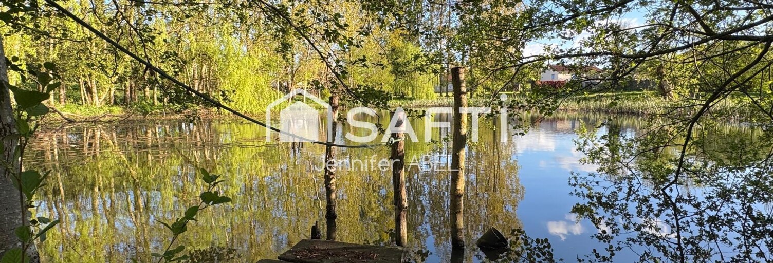 Terrain  7619 m² à vendre à La Chapelle-Saint-Laurent (79430)