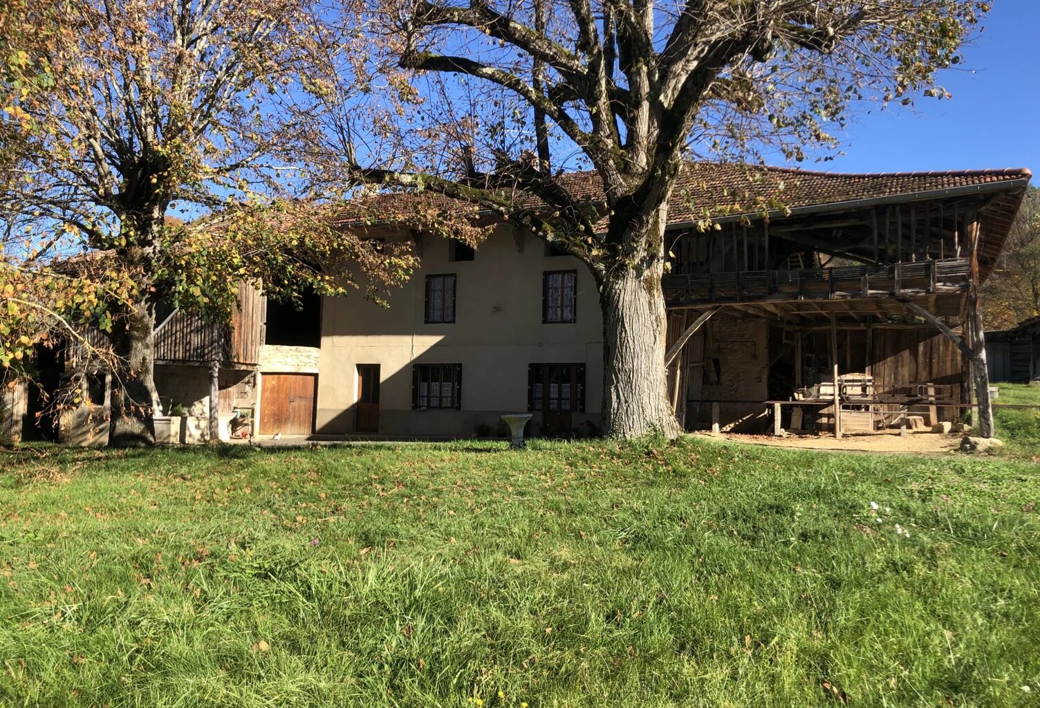 CHASSELAY — photo 1