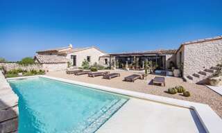 Maison  180 m² à vendre à Gordes (84220)