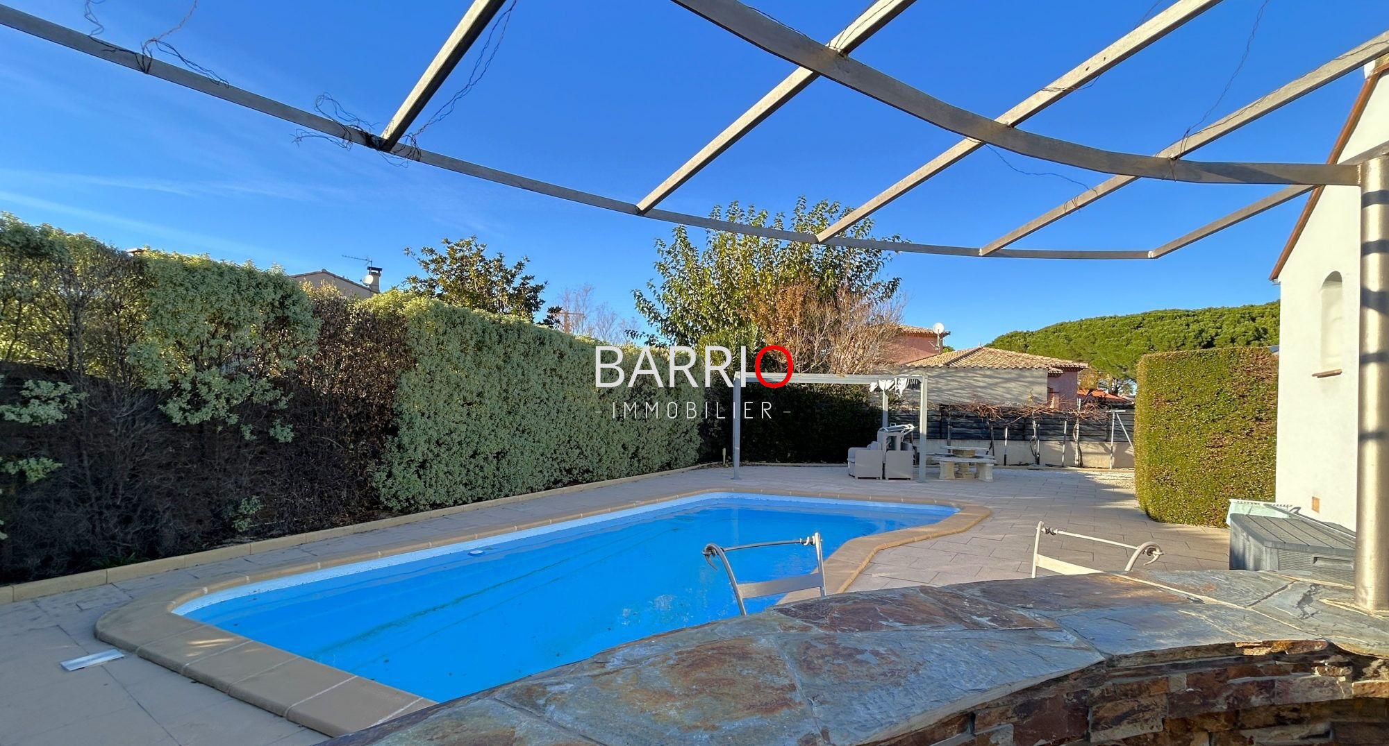 Villa / Maison  T5 à vendre Palau-del-Vidre 66690