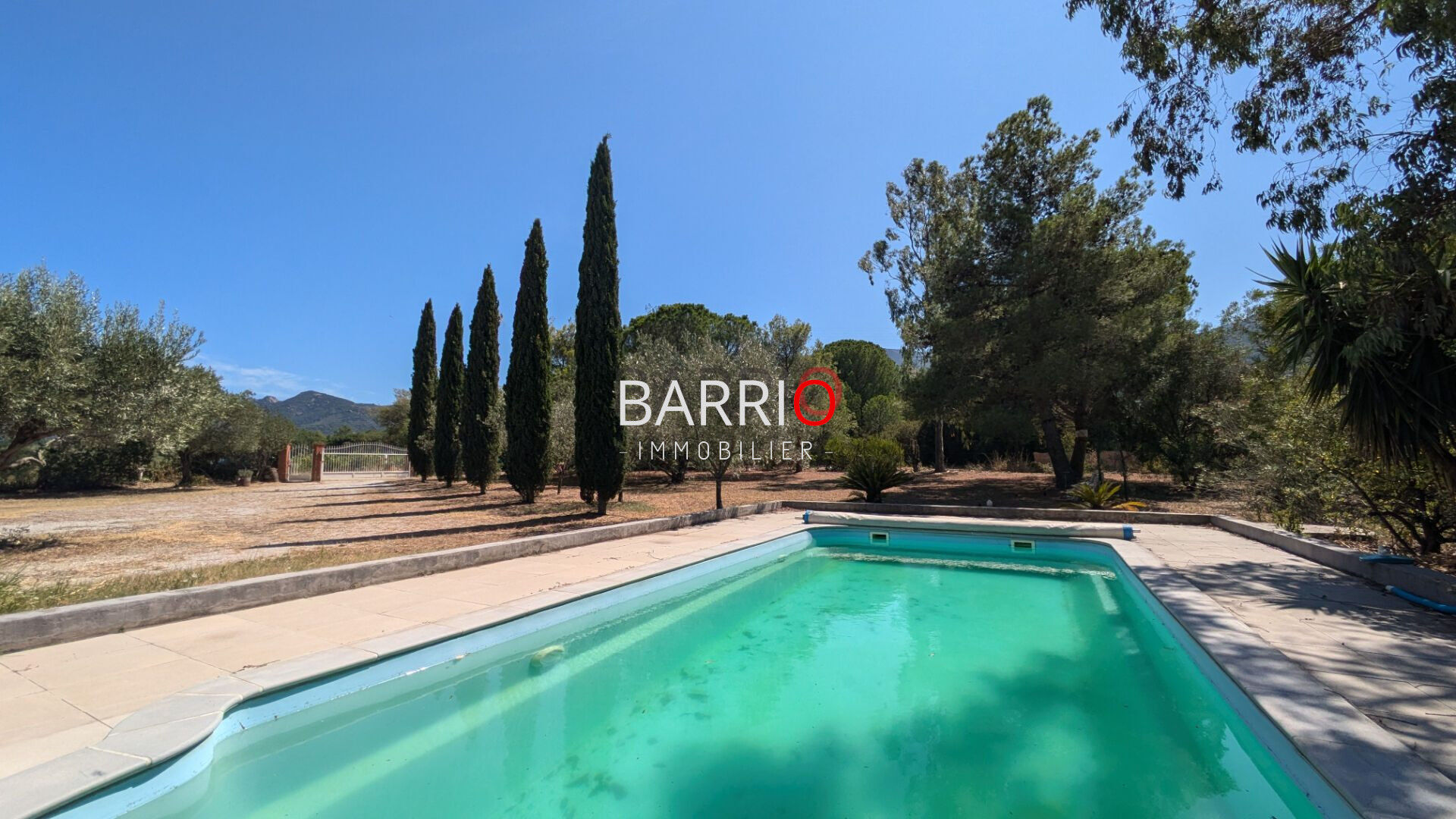 Villa / Maison  T6 à vendre Laroque-des-Albères 66740