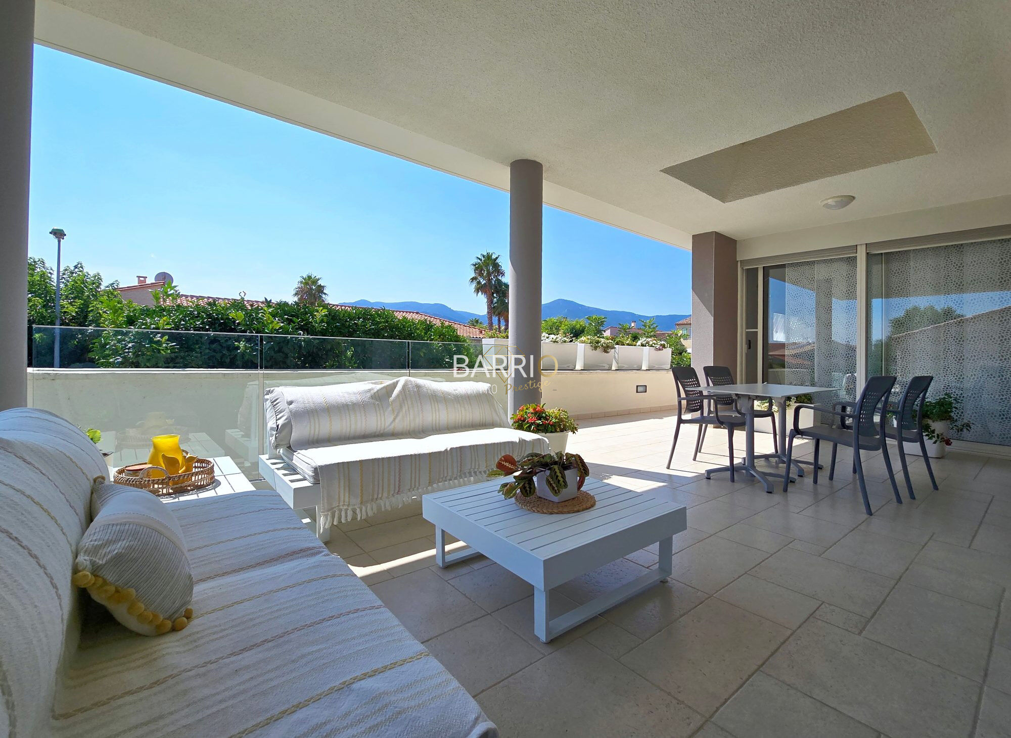 Villa / Maison  T5 à vendre Palau-del-Vidre 66690