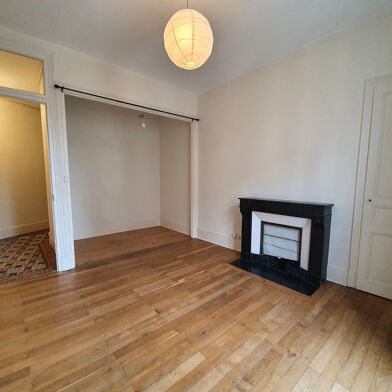 Appartement 1 pièces 555 €