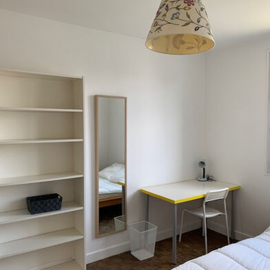 Appartement 4 pièces 1140 €